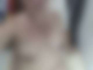 Live cam show with selenhax - Small Ass on Soda Cam