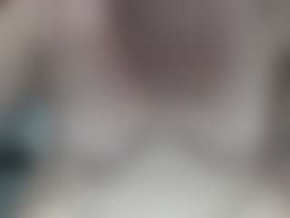 selenhax MILF webcam performer live streaming