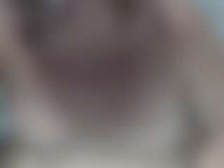 selenhax MILF webcam performer live streaming