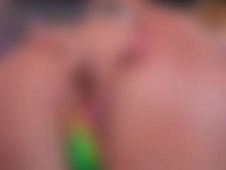 SharomRoss's Live Sex Cam Show