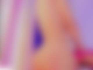 charlottesweetxx's Live Sex Cam Show