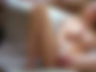 Live cam show with DanicaMoore - Bikini on Dare Cams