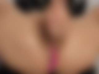 mollyy-rosse's Live Sex Cam Show