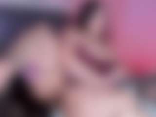 Live cam show with Barbara - Facial on Camsoda