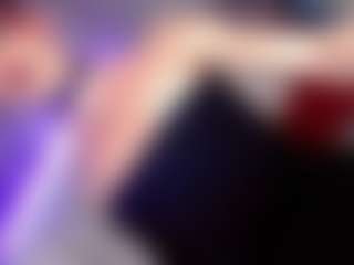 Live cam show with Emmily-Sofia - Flat Chested on madthumbs