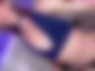 Show in cam erotica live di Emmily-Sofia