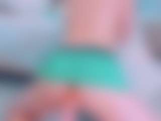 EmilySaaenz's Live Sex Cam Show