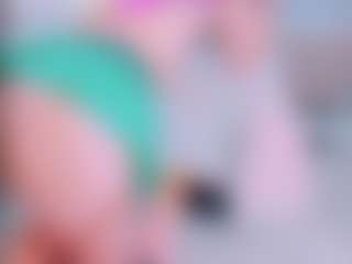 EmilySaaenz's Live Sex Cam Show
