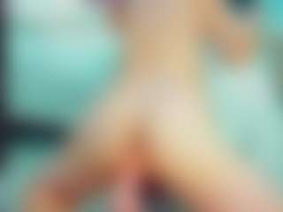 EmilySaaenz's Live Sex Cam Show