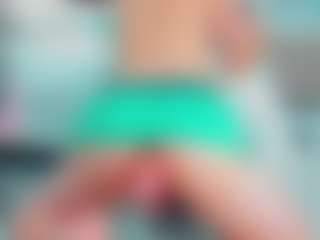 Live cam show with EmilySaaenz - Lean on Camsoda