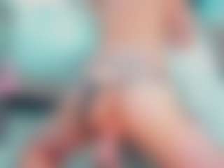 EmilySaaenz's Live Sex Cam Show
