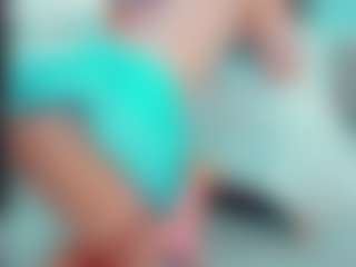 EmilySaaenz's Live Sex Cam Show