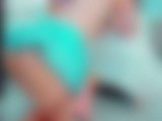 Live cam show with EmilySaaenz - No Smoking on Camsoda