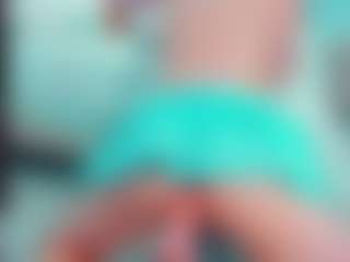 Live cam show with EmilySaaenz - Brown Eyes on Camsoda