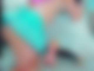 EmilySaaenz's Live Sex Cam Show