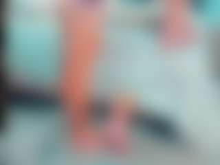 EmilySaaenz's Live Sex Cam Show