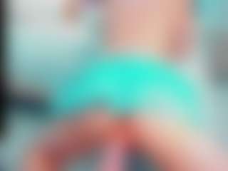 EmilySaaenz's Live Sex Cam Show