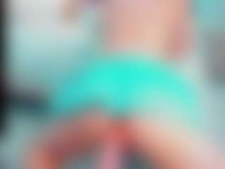 EmilySaaenz's Live Sex Cam Show