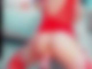 Live cam show with EmilySaaenz - Black Hair on https://playwithruby.com