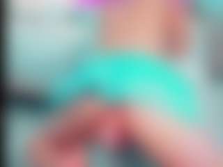 EmilySaaenz's Live Sex Cam Show