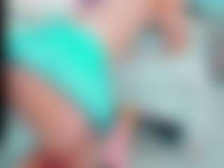 EmilySaaenz's Live Sex Cam Show