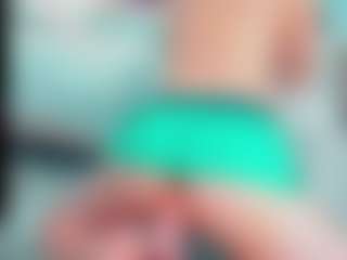 Live cam show with EmilySaaenz - Brown Eyes on PervPlay.com