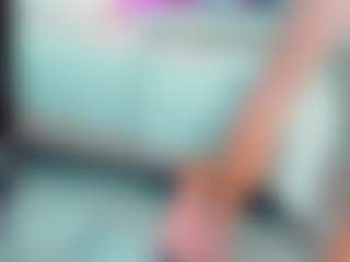 EmilySaaenz's Live Sex Cam Show
