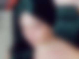 EmmaSaenz's Live Sex Cam Show