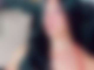 EmmaSaenz's Live Sex Cam Show