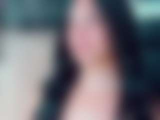EmmaSaenz's Live Sex Cam Show