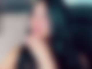 EmmaSaenz's Live Sex Cam Show