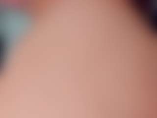 EmmaSaenz's Live Sex Cam Show