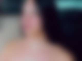 EmmaSaenz's Live Sex Cam Show