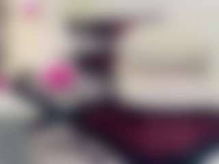 EmmaSaenz's Live Sex Cam Show