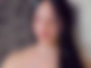 EmmaSaenz's Live Sex Cam Show