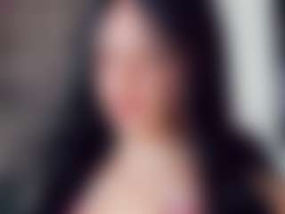 EmmaSaenz's Live Sex Cam Show