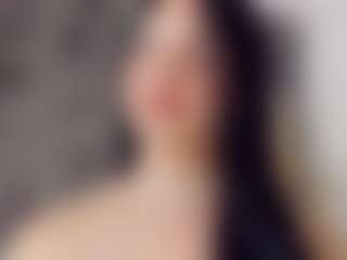 EmmaSaenz's Live Sex Cam Show