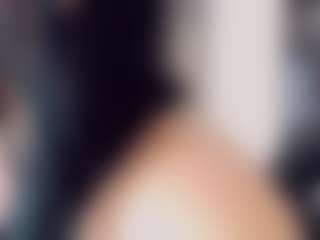 EmmaSaenz's Live Sex Cam Show