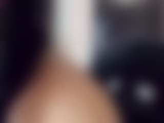 EmmaSaenz's Live Sex Cam Show