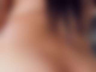 EmmaSaenz's Live Sex Cam Show