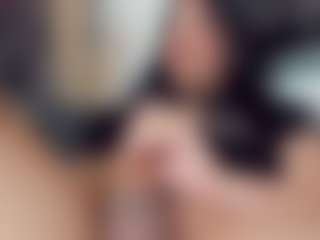 EmmaSaenz's Live Sex Cam Show
