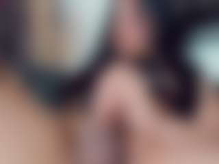 EmmaSaenz's Live Sex Cam Show