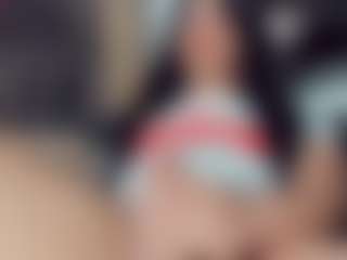 EmmaSaenz's Live Sex Cam Show
