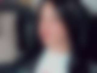 EmmaSaenz's Live Sex Cam Show