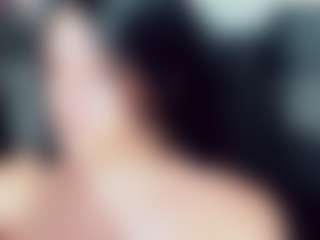 EmmaSaenz's Live Sex Cam Show