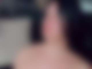 Live cam show with EmmaSaenz - Tease on Camsoda