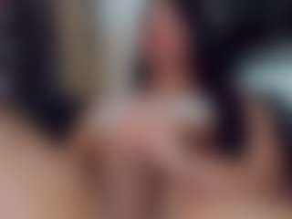 EmmaSaenz's Live Sex Cam Show