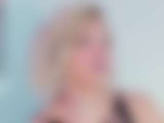 EmmaSaenz's Live Sex Cam Show