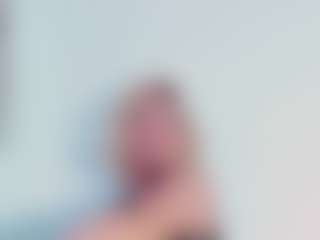 EmmaSaenz's Live Sex Cam Show