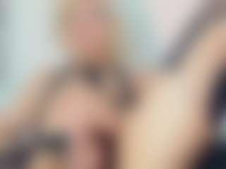 EmmaSaenz's Live Sex Cam Show